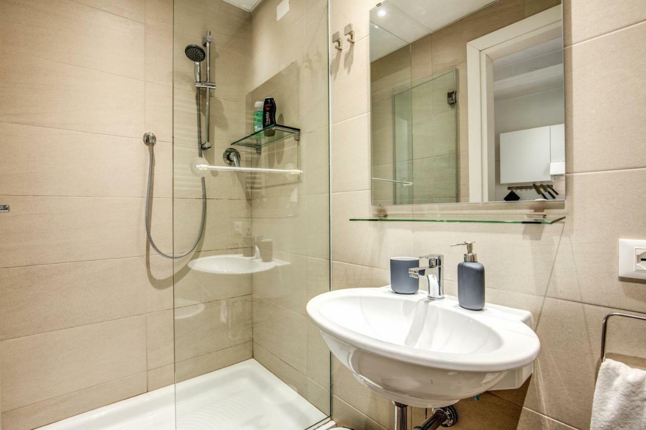 Colosseo Suite Apartment Рим Экстерьер фото